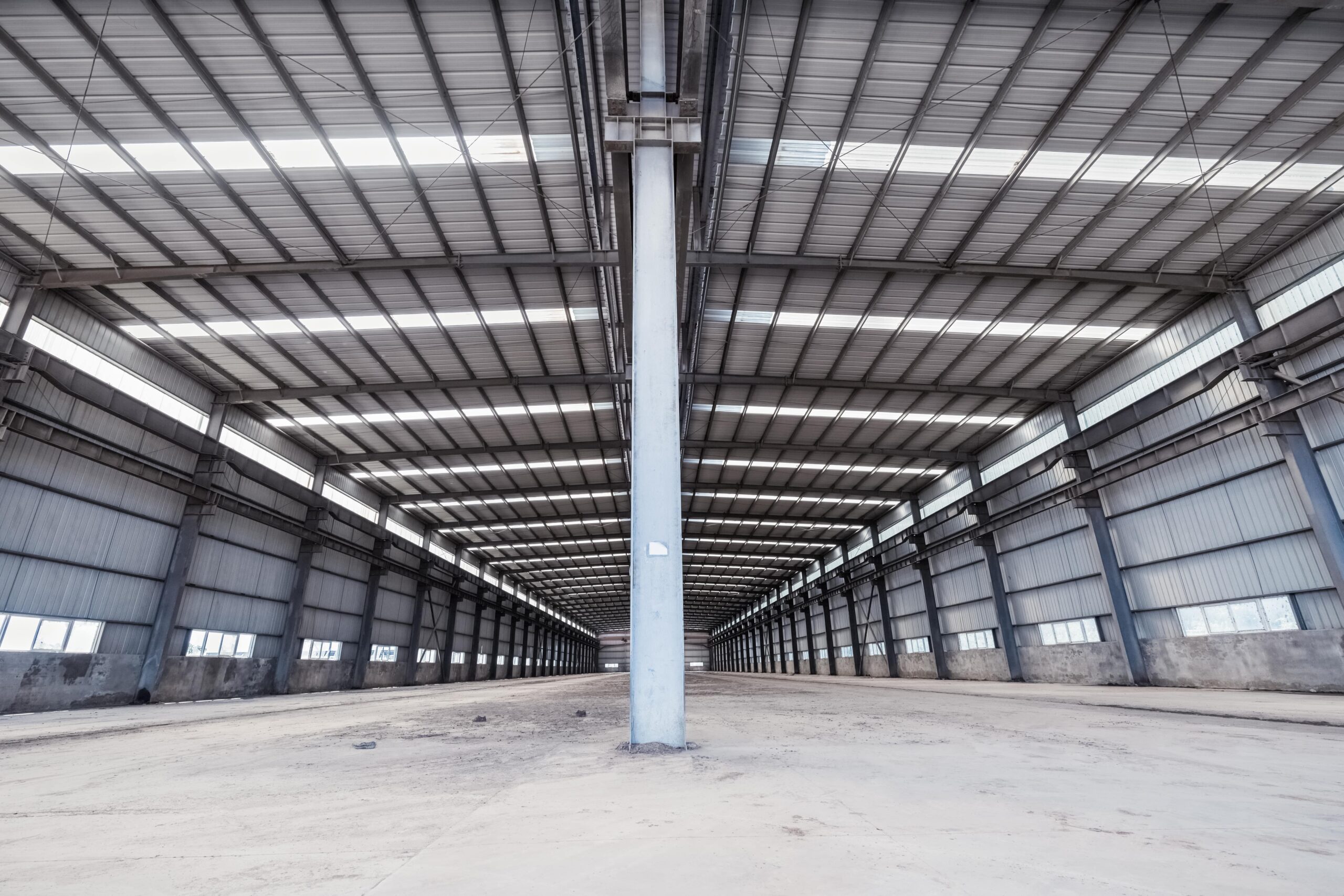 empty-steel-structure-warehouse